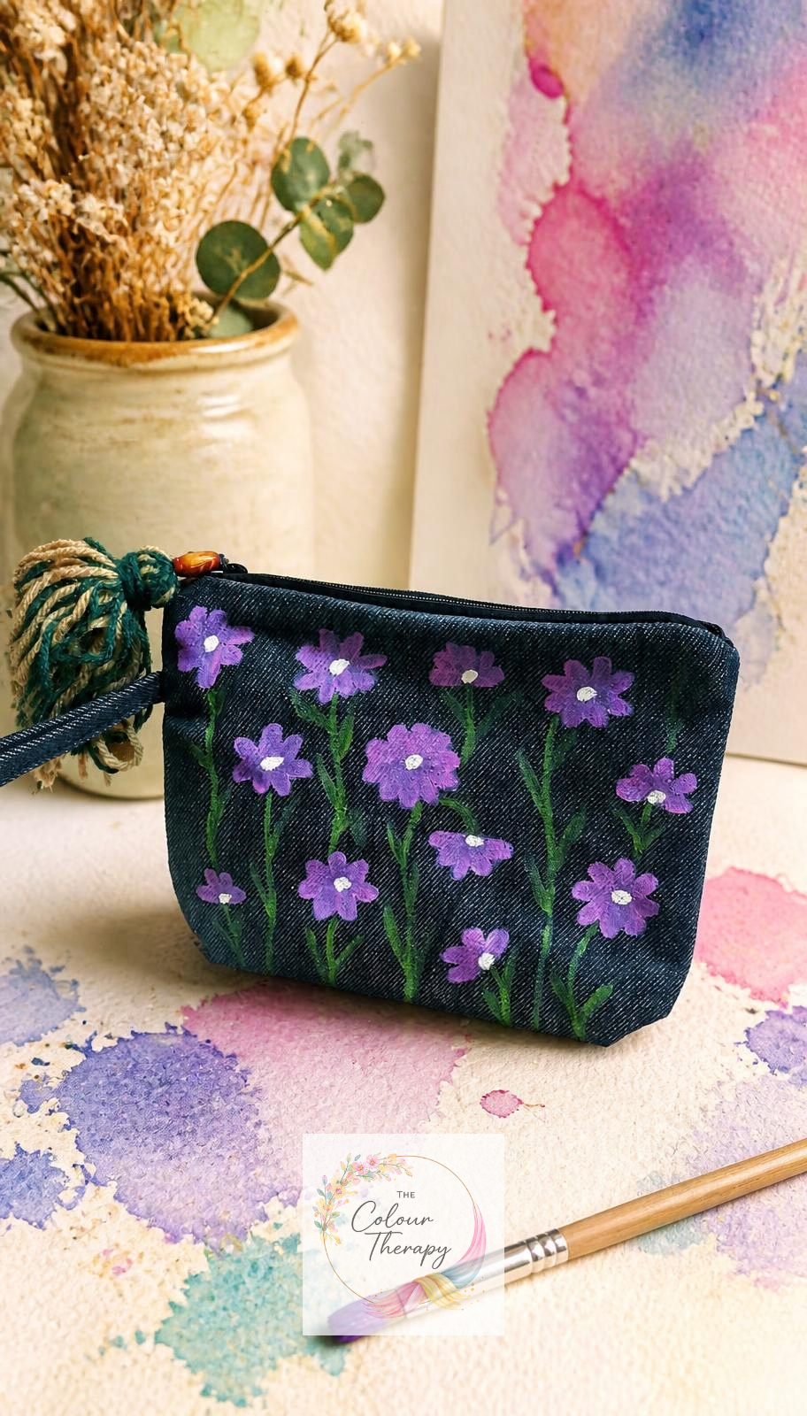 Hand-painted canvas pouch D11