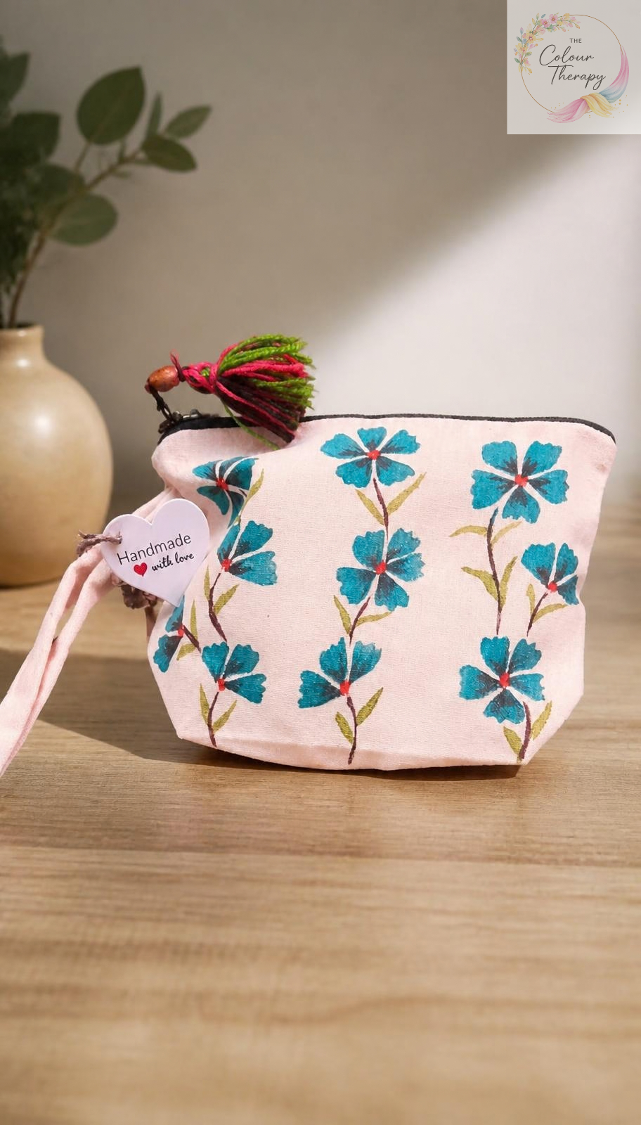 Hand-painted canvas pouch D12